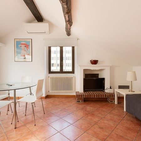 Corso Como Balcony Apartment Milan Bagian luar foto