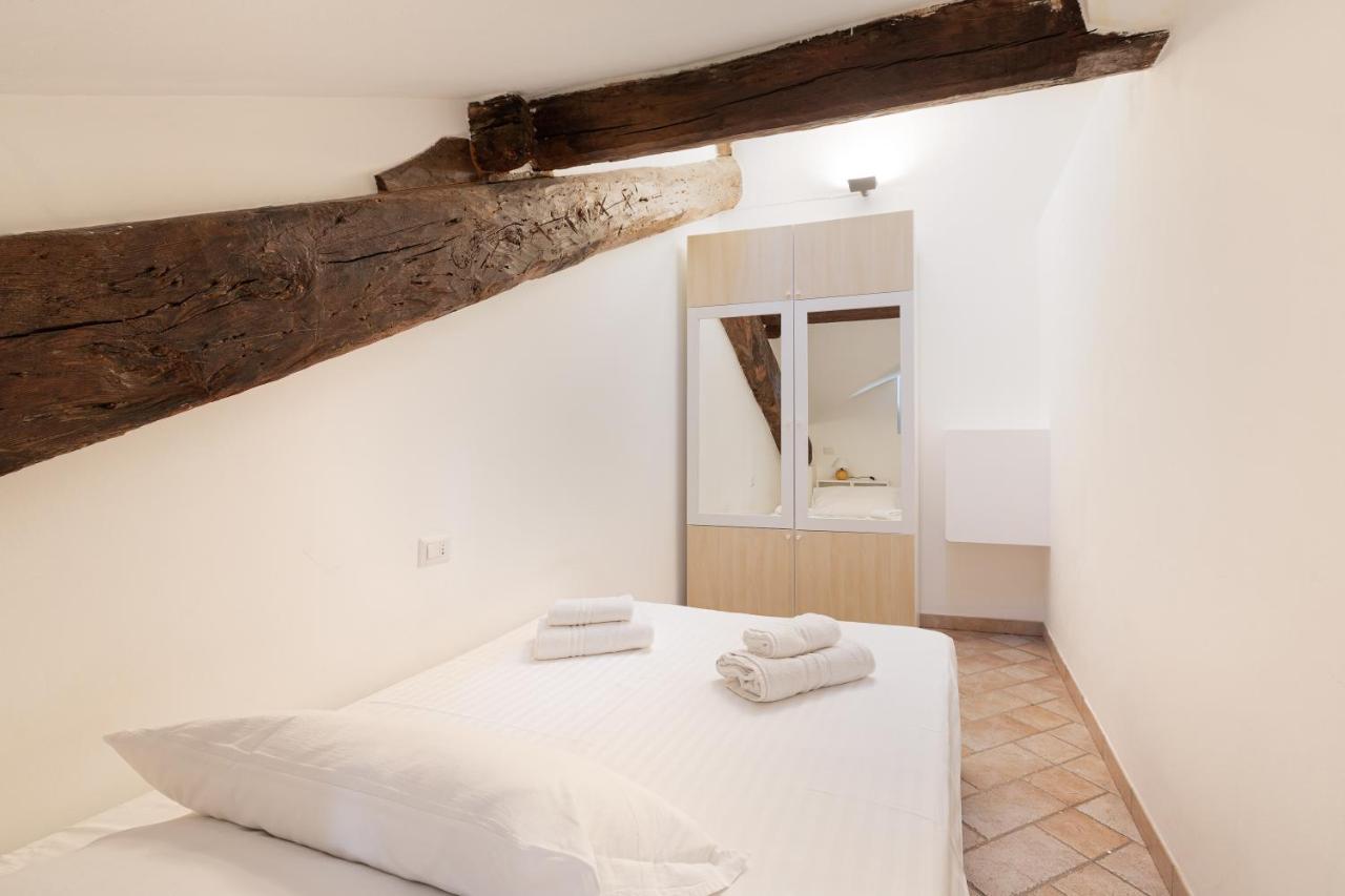 Corso Como Balcony Apartment Milan Bagian luar foto