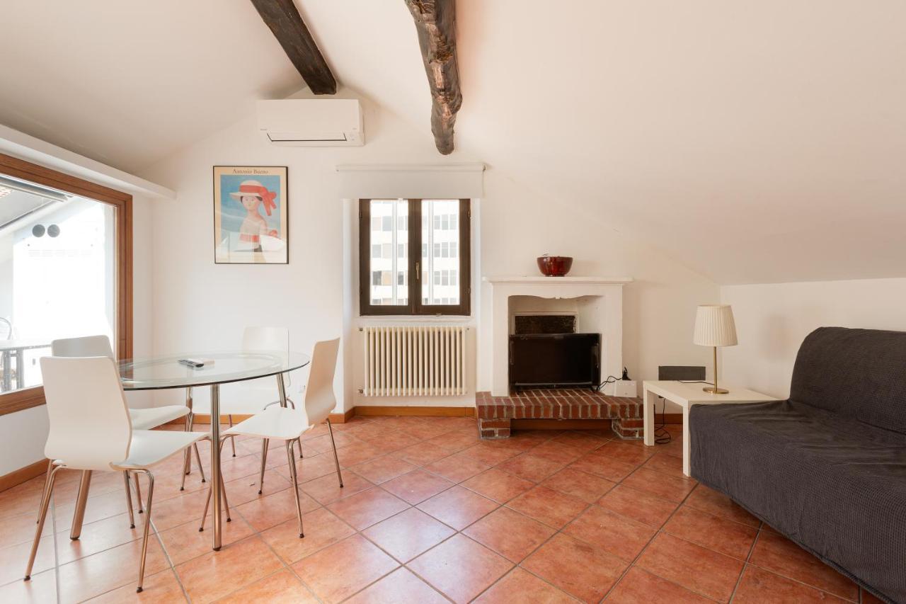 Corso Como Balcony Apartment Milan Bagian luar foto