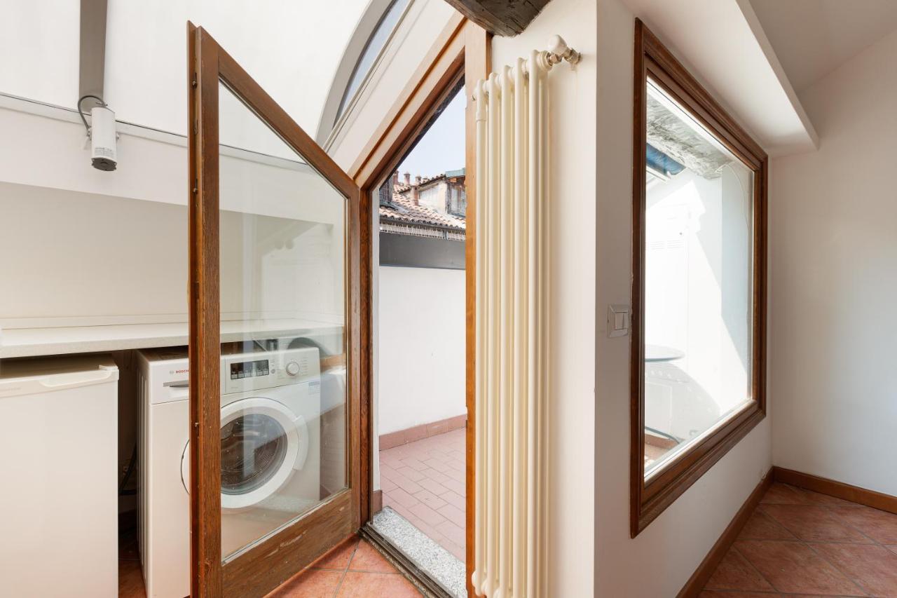 Corso Como Balcony Apartment Milan Bagian luar foto