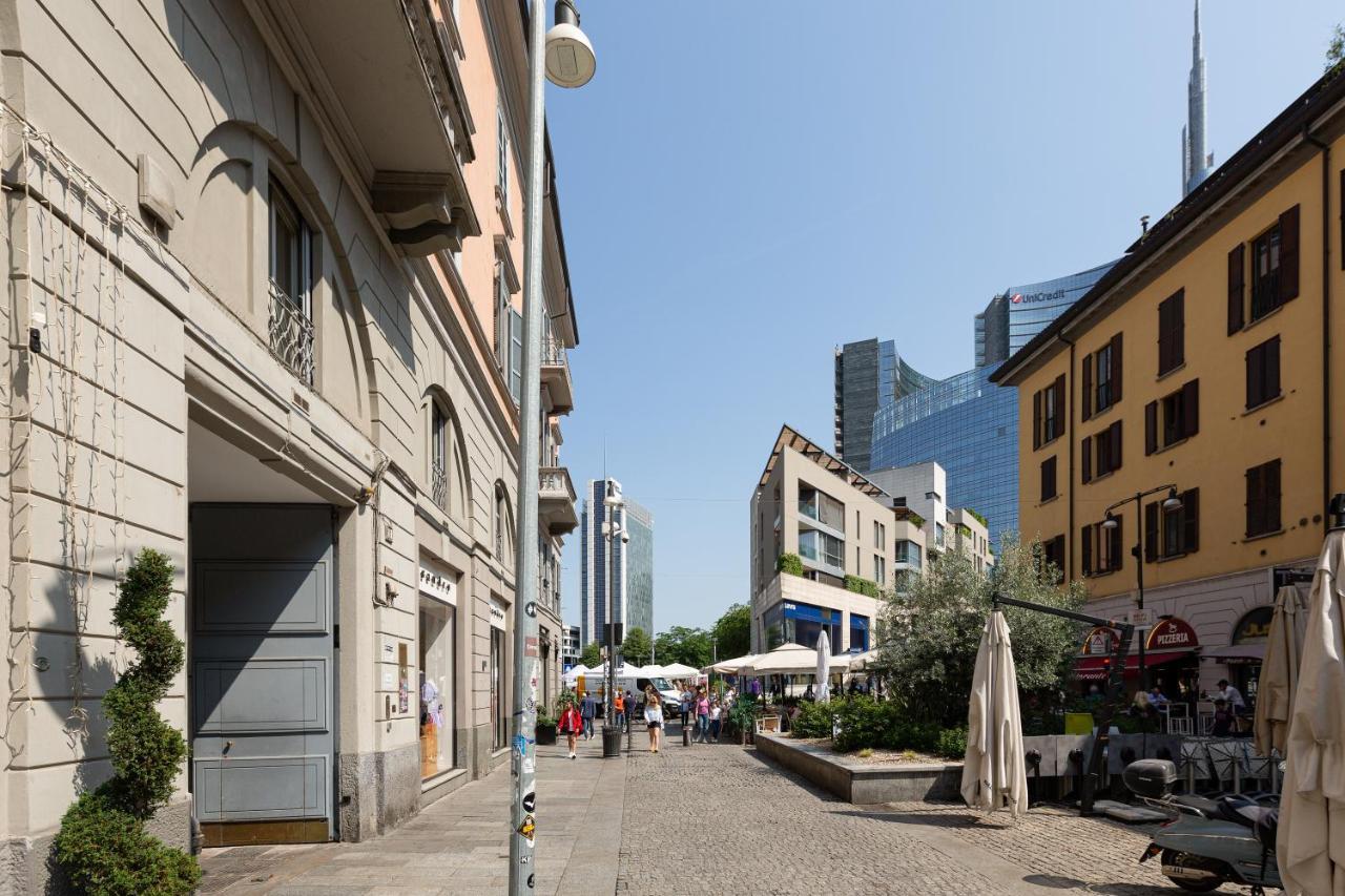 Corso Como Balcony Apartment Milan Bagian luar foto