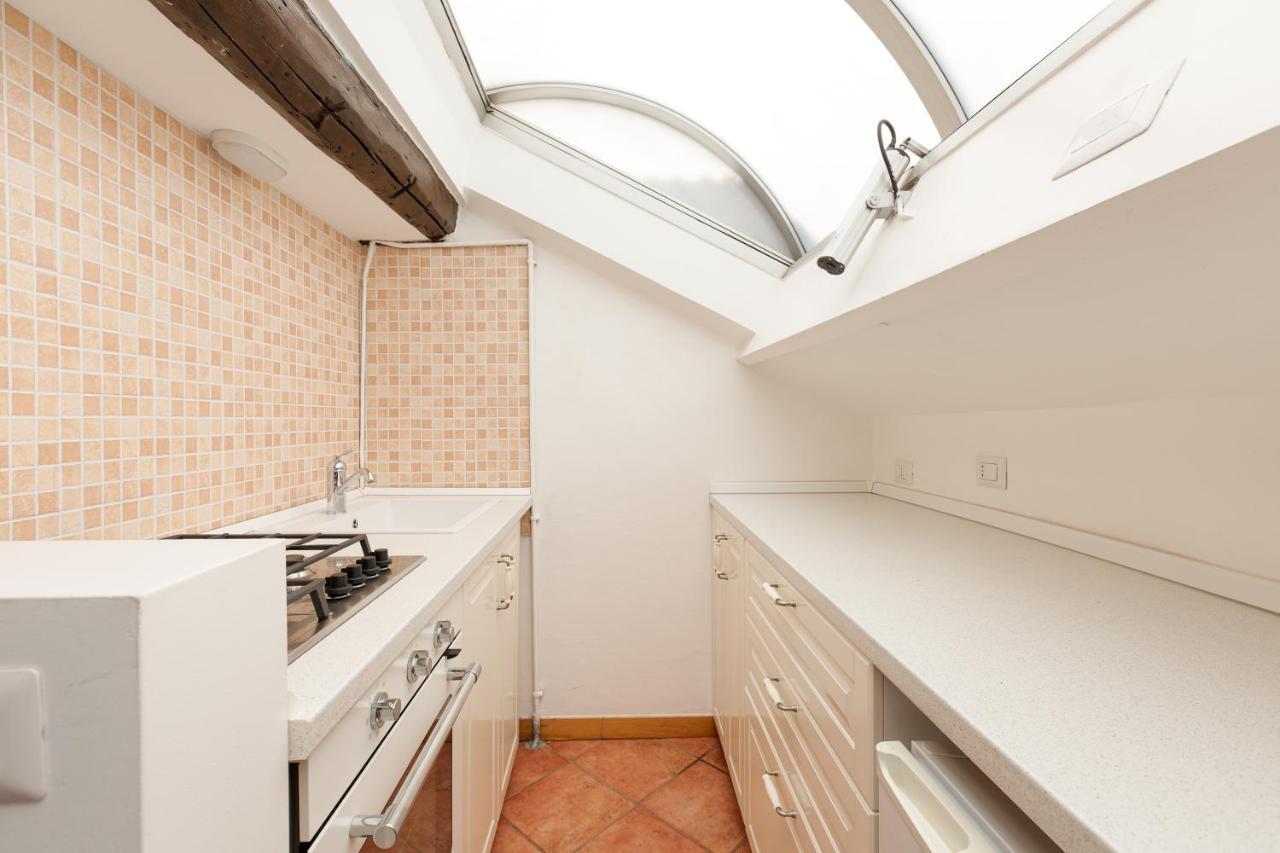 Corso Como Balcony Apartment Milan Bagian luar foto